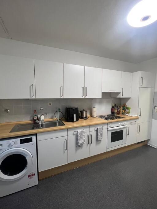 Modernes Apartment Mit 75Qm Mit Balkon & Aussicht آخن المظهر الخارجي الصورة