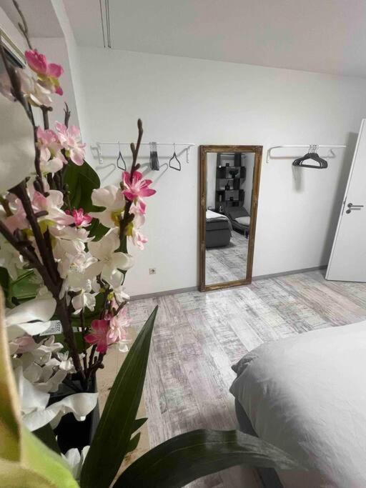 Modernes Apartment Mit 75Qm Mit Balkon & Aussicht آخن المظهر الخارجي الصورة